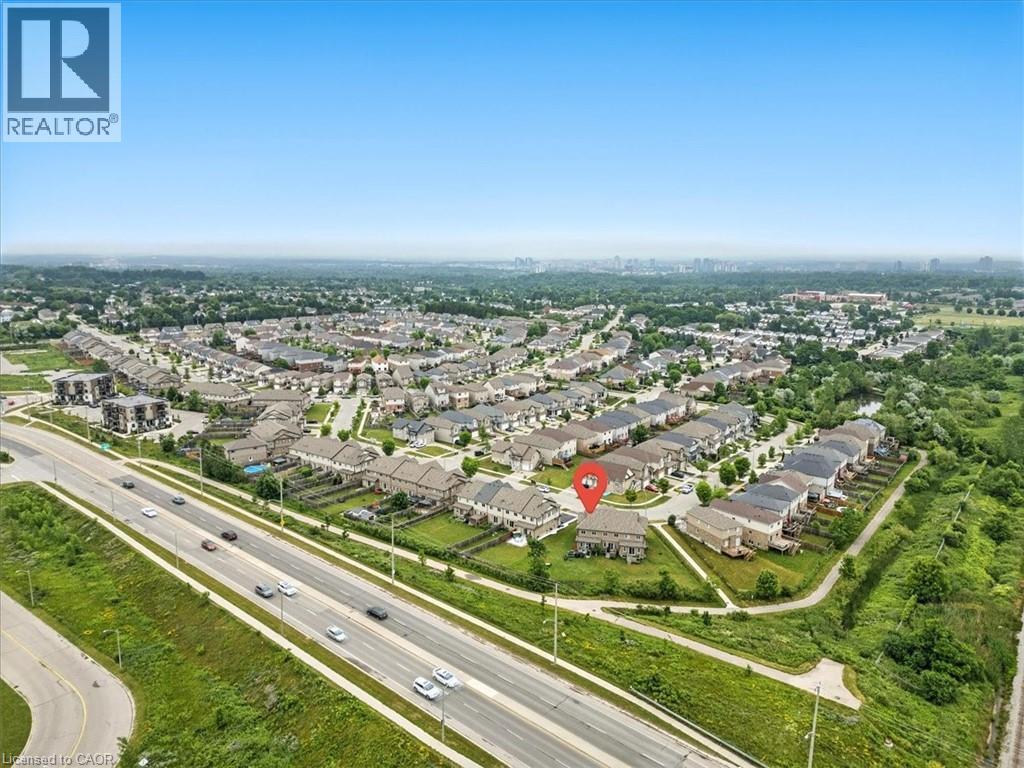 Photo 23 of 260 Countrystone Crescent, Kitchener ON