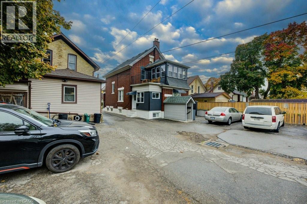 Photo 17 of 46 Cherry Street, Kitchener ON