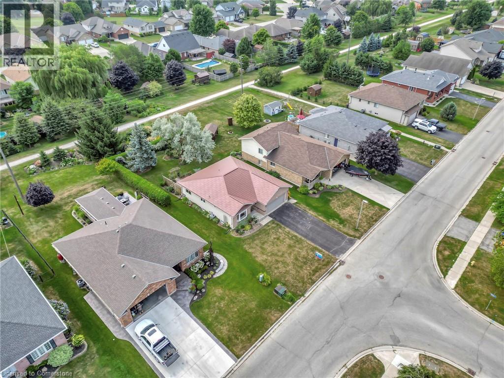 Photo 3 of 480 Havelock Avenue S, Listowel ON