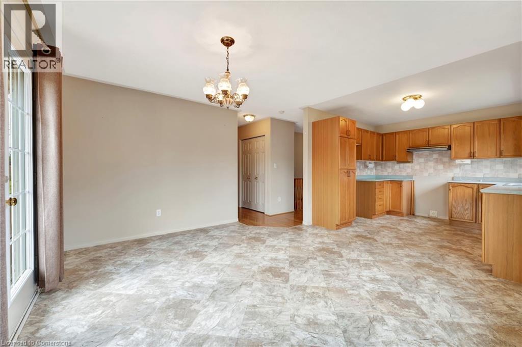 Photo 17 of 480 Havelock Avenue S, Listowel ON