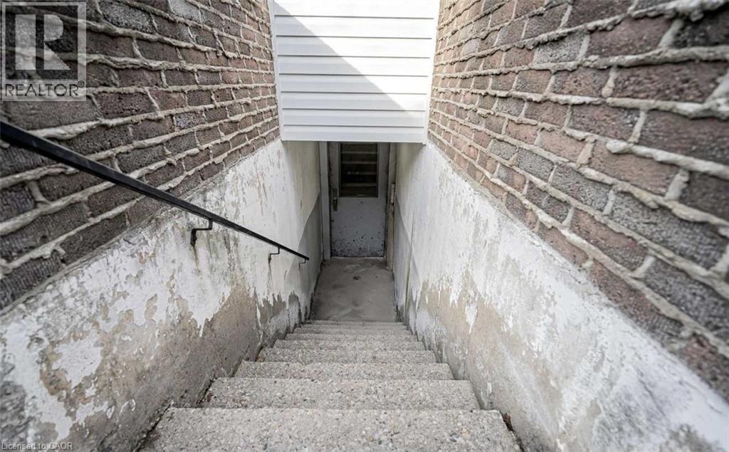 Photo 7 of 445 Pioneer Drive Unit 4, Kitchener ON