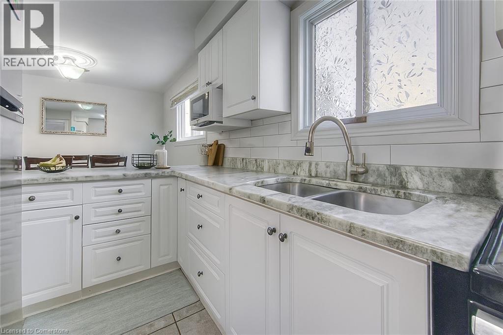 Photo 9 of 217 Southwood Drive, Cambridge ON