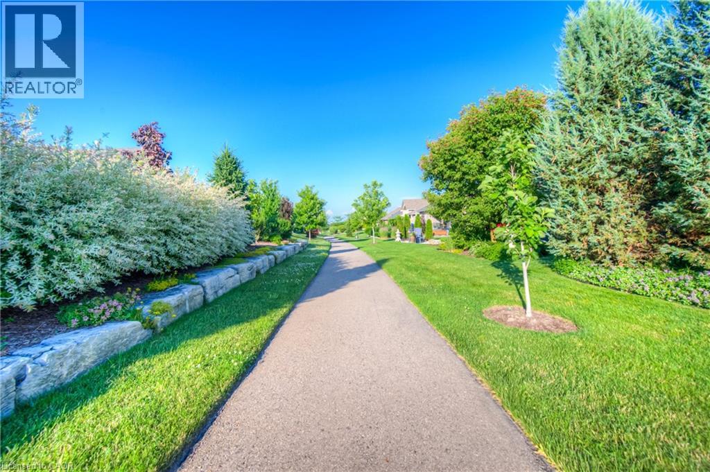 Photo 49 of 28 Amberdale Way, New Hamburg ON