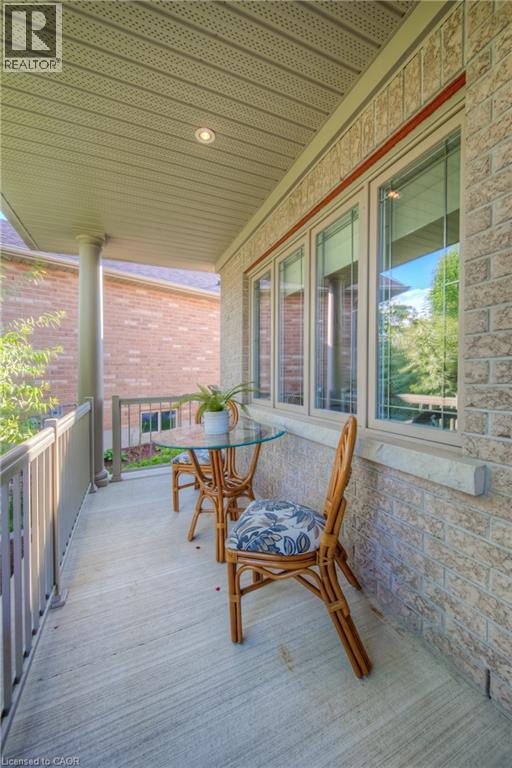 Photo 6 of 28 Amberdale Way, New Hamburg ON