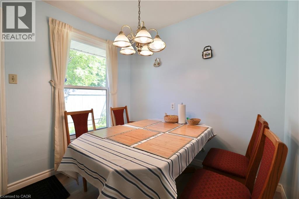 Photo 25 of 104 Milford Avenue, Waterloo ON