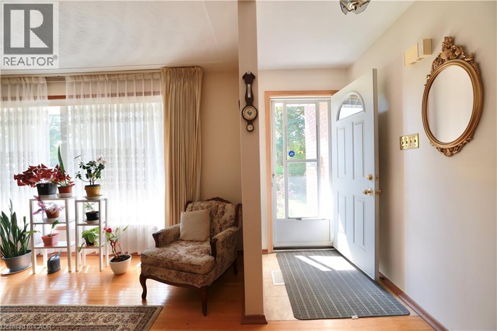 Photo 10 of 104 Milford Avenue, Waterloo ON