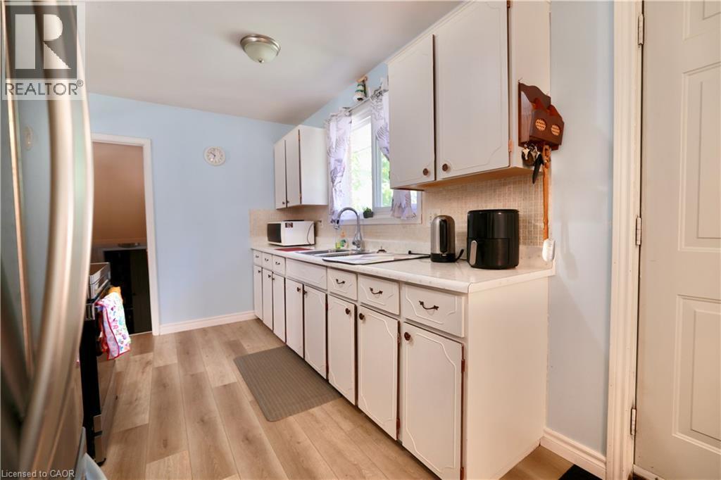 Photo 1 of 104 Milford Avenue, Waterloo ON