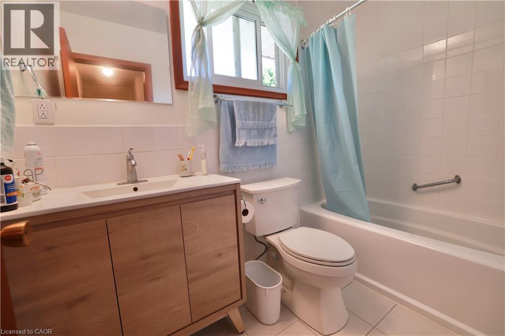 Photo 26 of 104 Milford Avenue, Waterloo ON