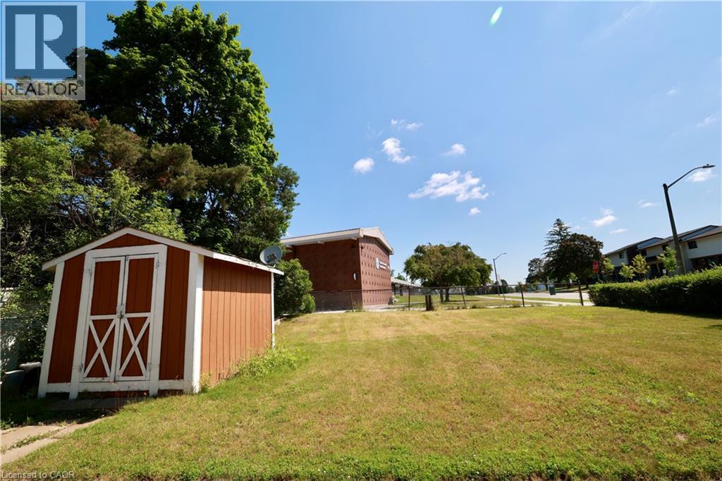 Photo 22 of 104 Milford Avenue, Waterloo ON