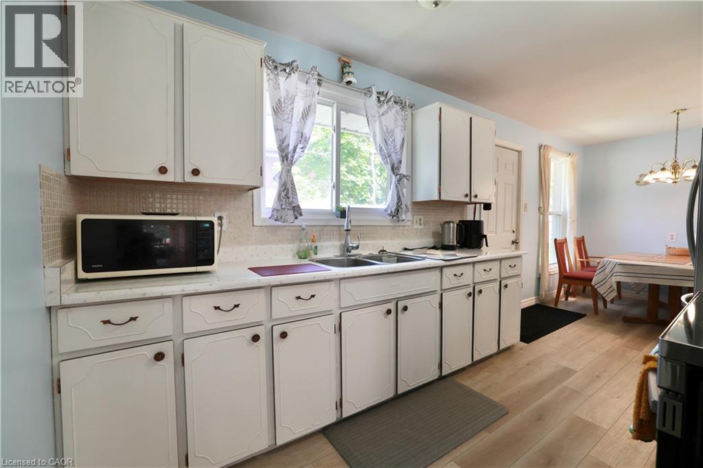 Photo 45 of 104 Milford Avenue, Waterloo ON