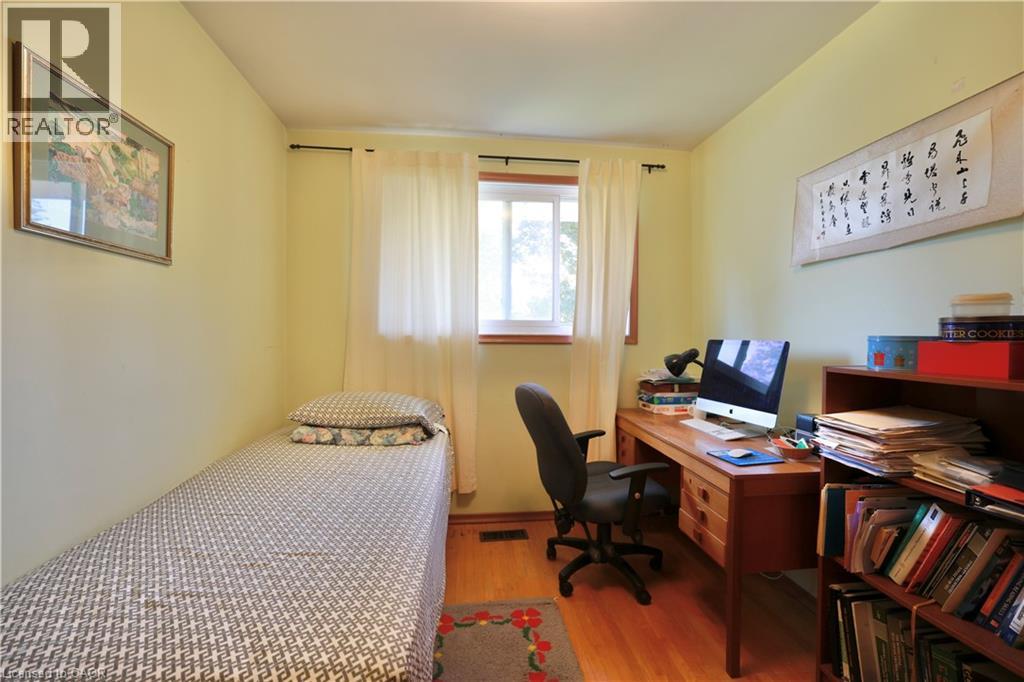 Photo 29 of 104 Milford Avenue, Waterloo ON