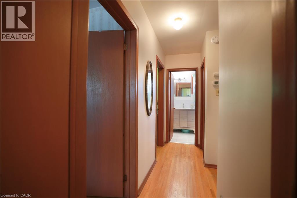 Photo 21 of 104 Milford Avenue, Waterloo ON
