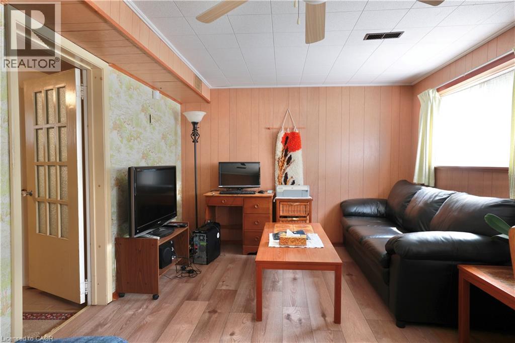 Photo 33 of 104 Milford Avenue, Waterloo ON