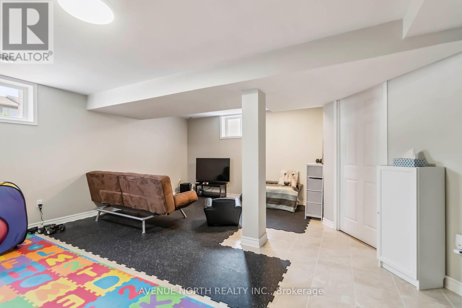 Photo 30 of 309 Mercury Street, Clarencerockland ON