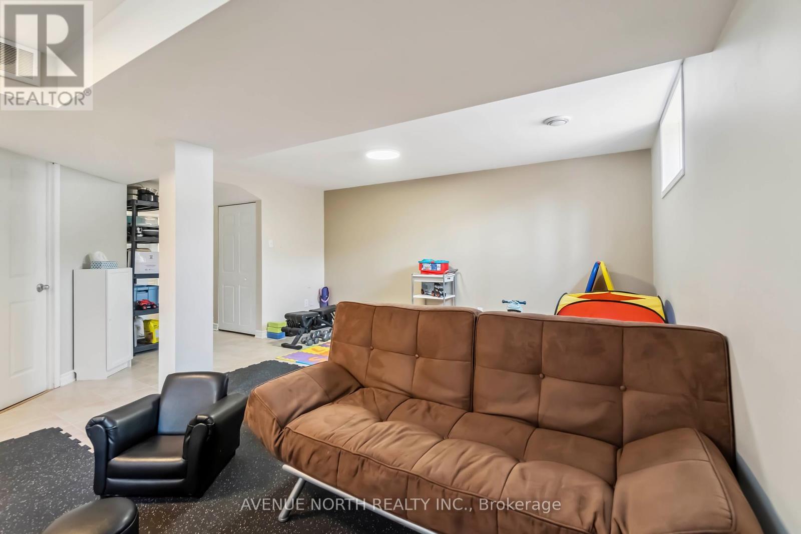 Photo 32 of 309 Mercury Street, Clarencerockland ON