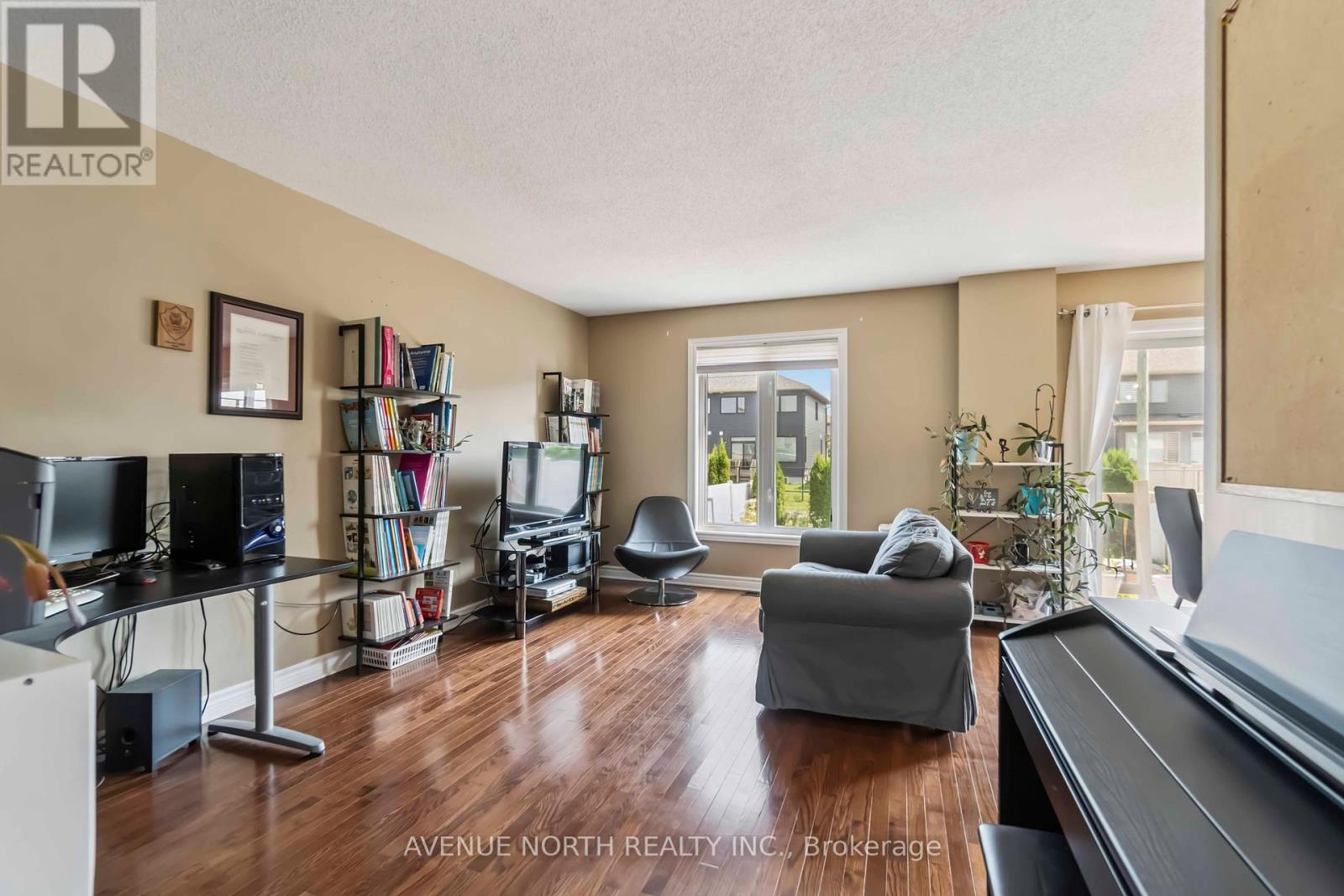 Photo 9 of 309 Mercury Street, Clarencerockland ON