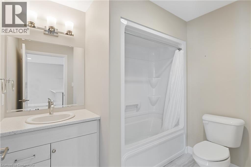 Photo 21 of 98 Moonstone Crescent, Chatham ON