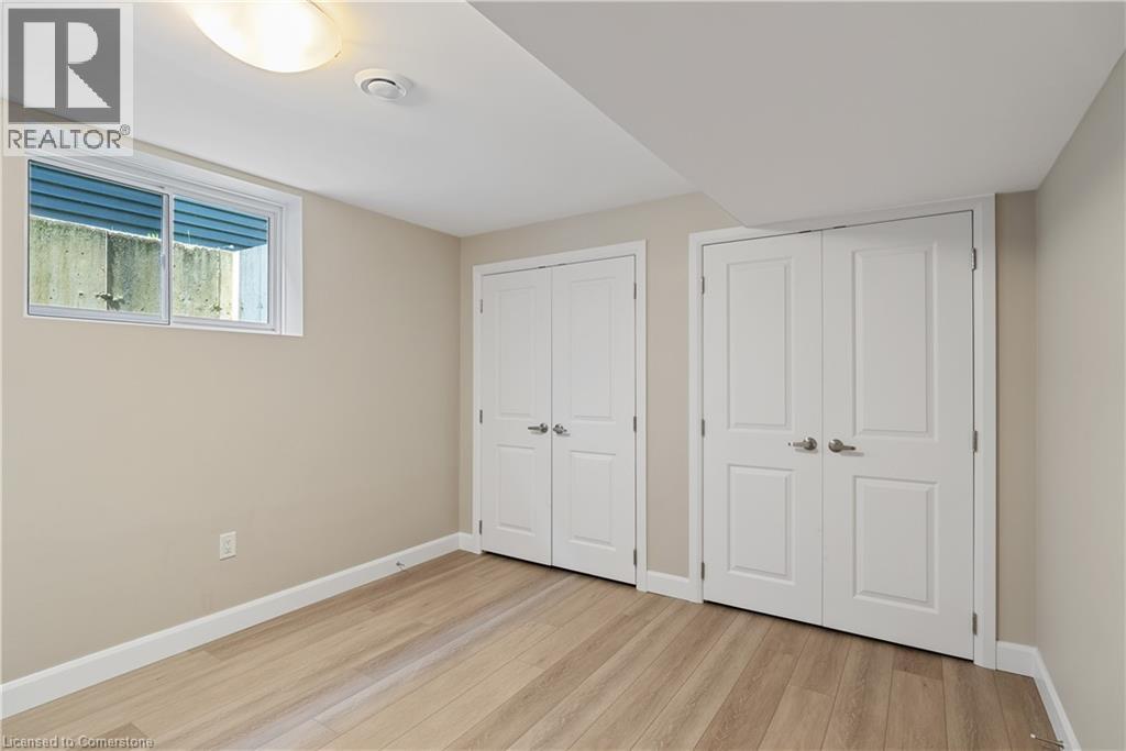 Photo 7 of 98 Moonstone Crescent, Chatham ON