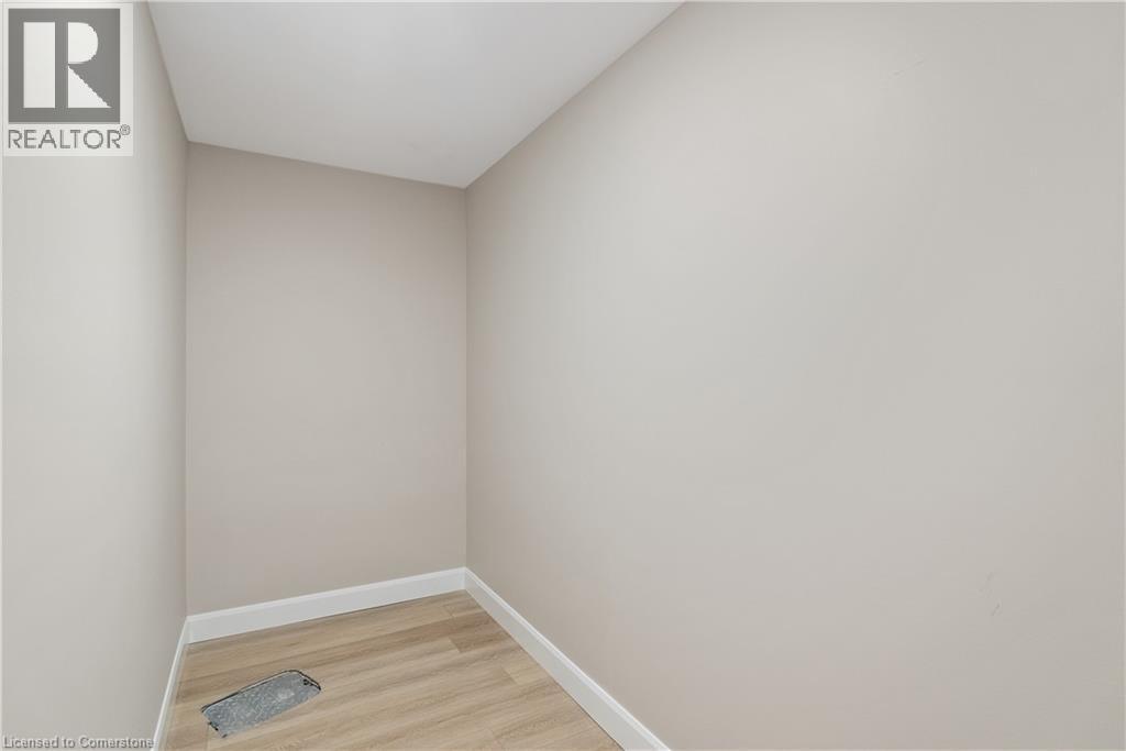 Photo 13 of 98 Moonstone Crescent, Chatham ON