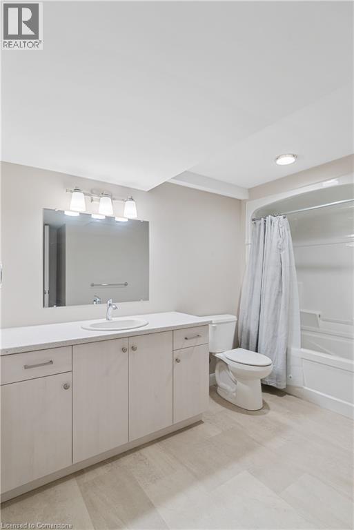 Photo 36 of 98 Moonstone Crescent, Chatham ON