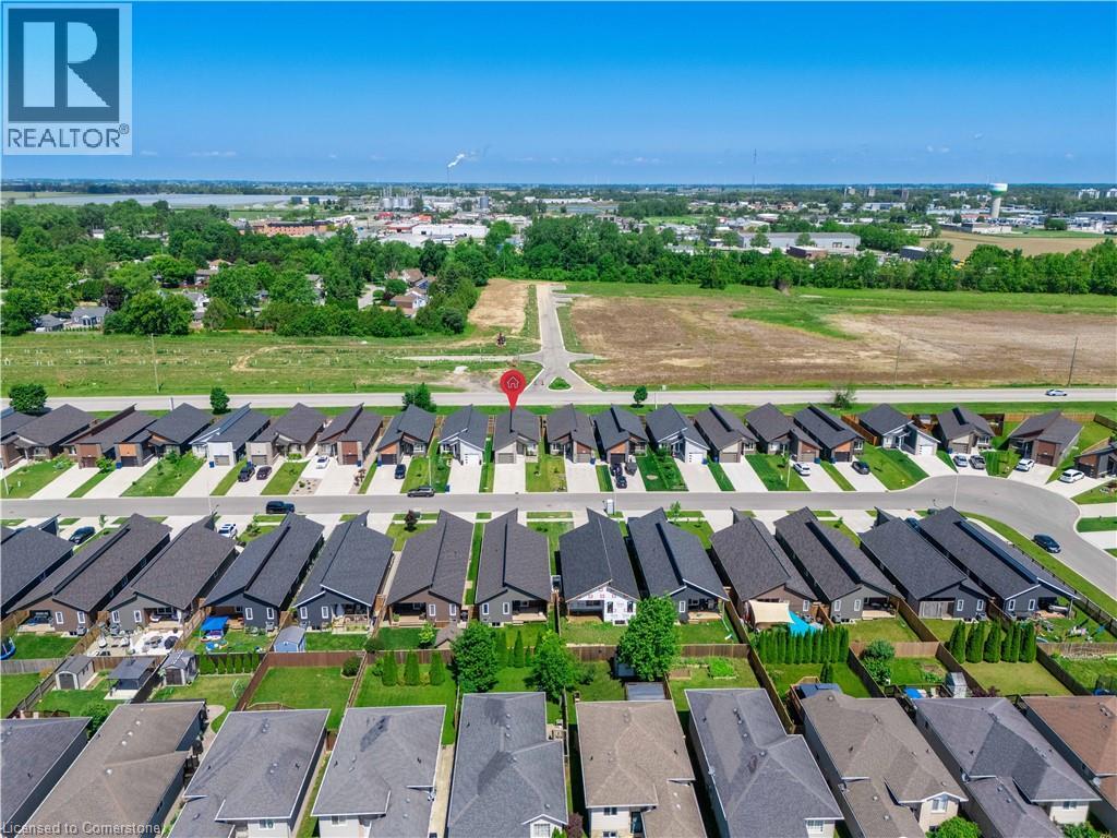 Photo 1 of 98 Moonstone Crescent, Chatham ON