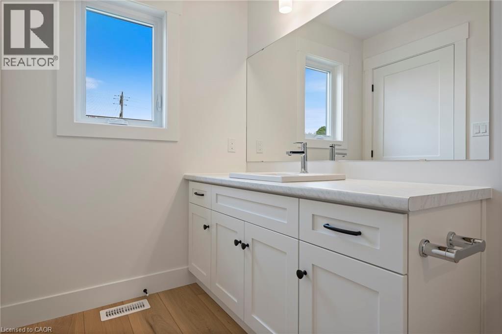 Photo 16 of 111 Amber Street, Waterford ON