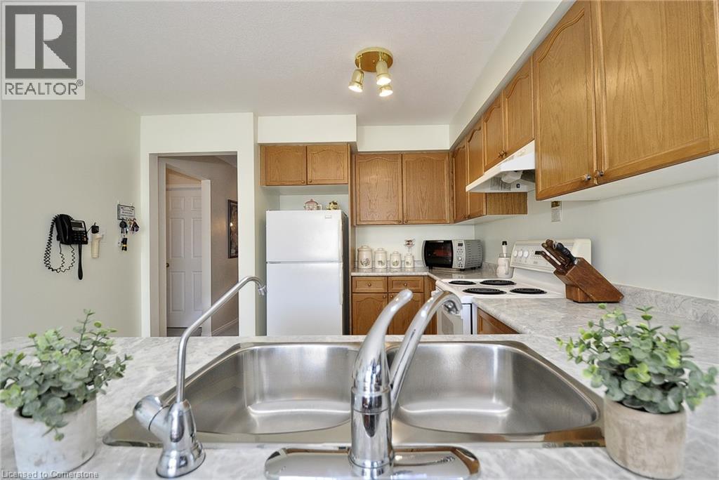 Photo 30 of 80 Hawkins Drive, Cambridge ON
