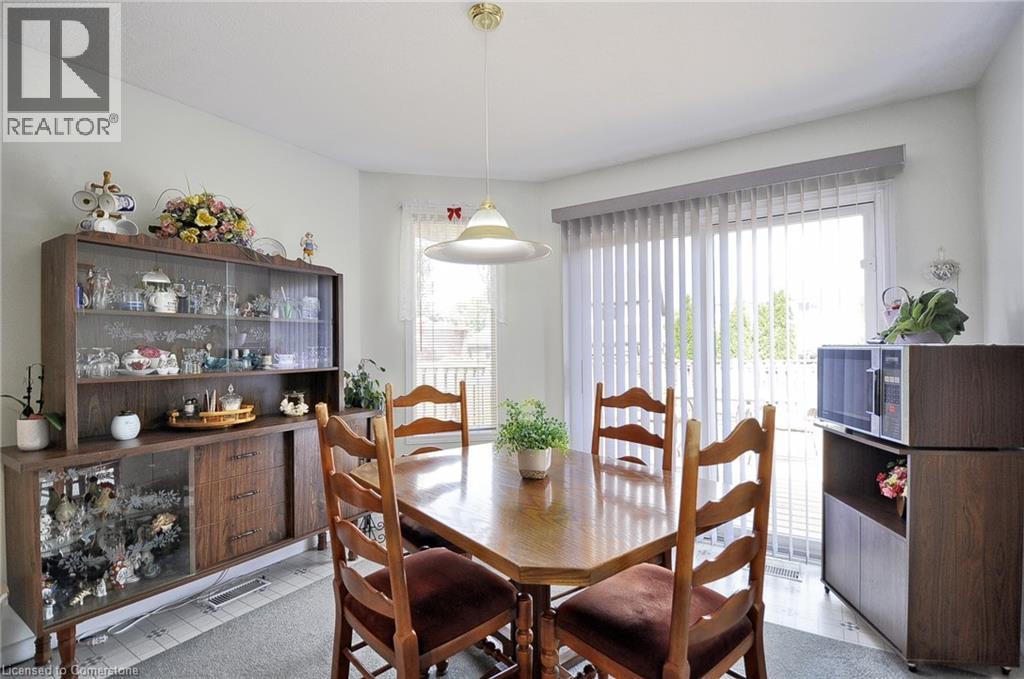 Photo 5 of 80 Hawkins Drive, Cambridge ON