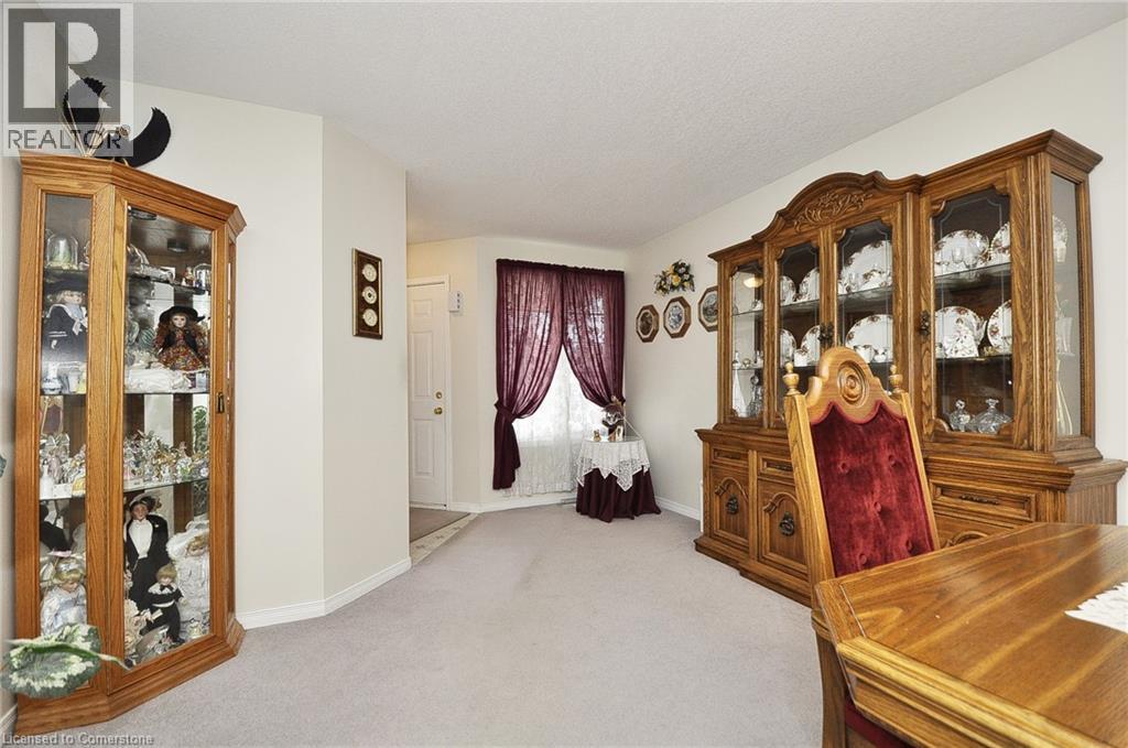 Photo 7 of 80 Hawkins Drive, Cambridge ON