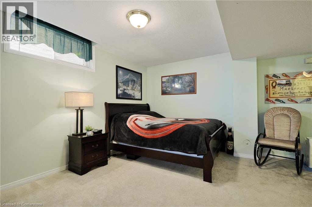 Photo 3 of 80 Hawkins Drive, Cambridge ON