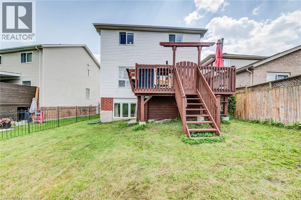 Photo 23 of 160 Hidden Creek Drive, Kitchener ON