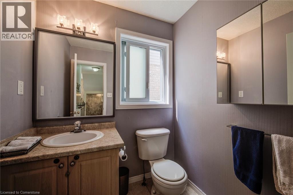 Photo 29 of 160 Hidden Creek Drive, Kitchener ON