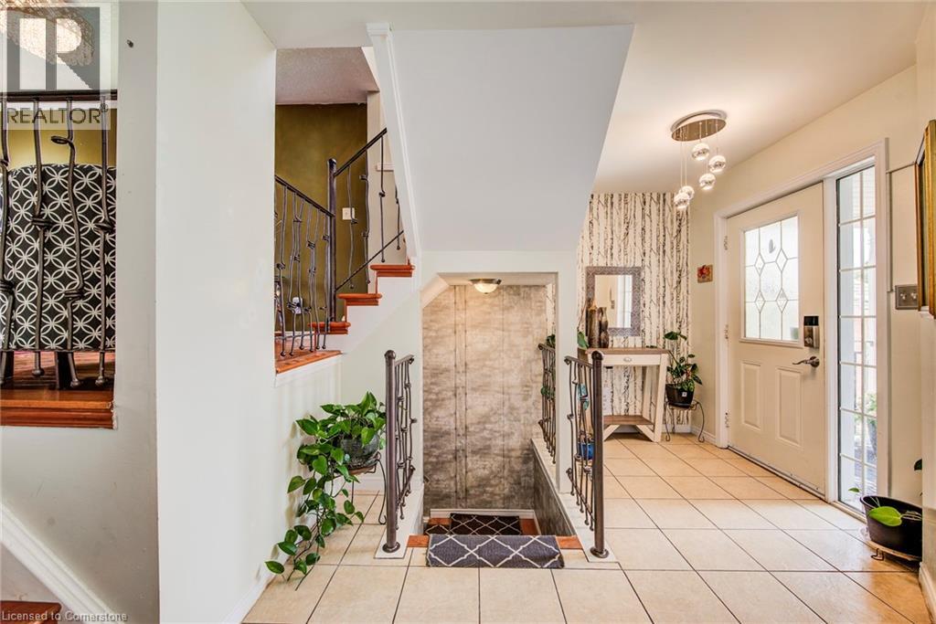 Photo 3 of 160 Hidden Creek Drive, Kitchener ON