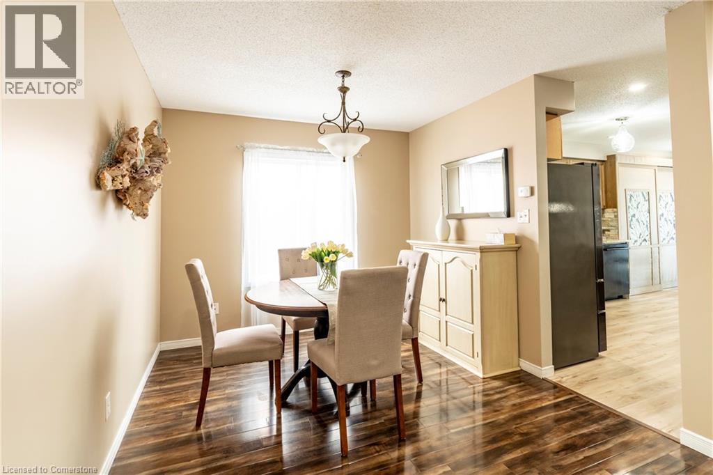 Photo 34 of 584 Commonwealth Crescent, Kitchener ON