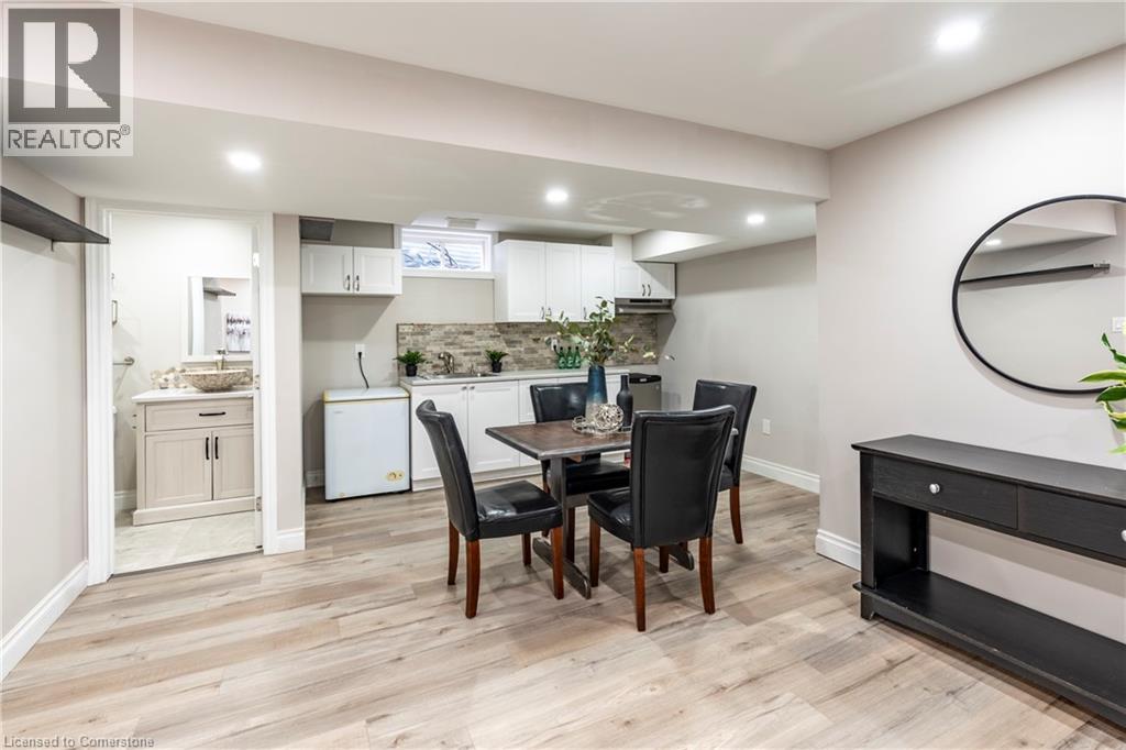 Photo 35 of 584 Commonwealth Crescent, Kitchener ON