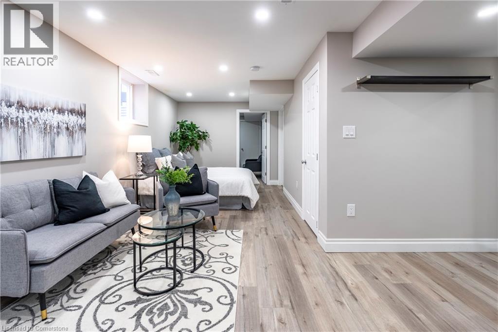 Photo 3 of 584 Commonwealth Crescent, Kitchener ON