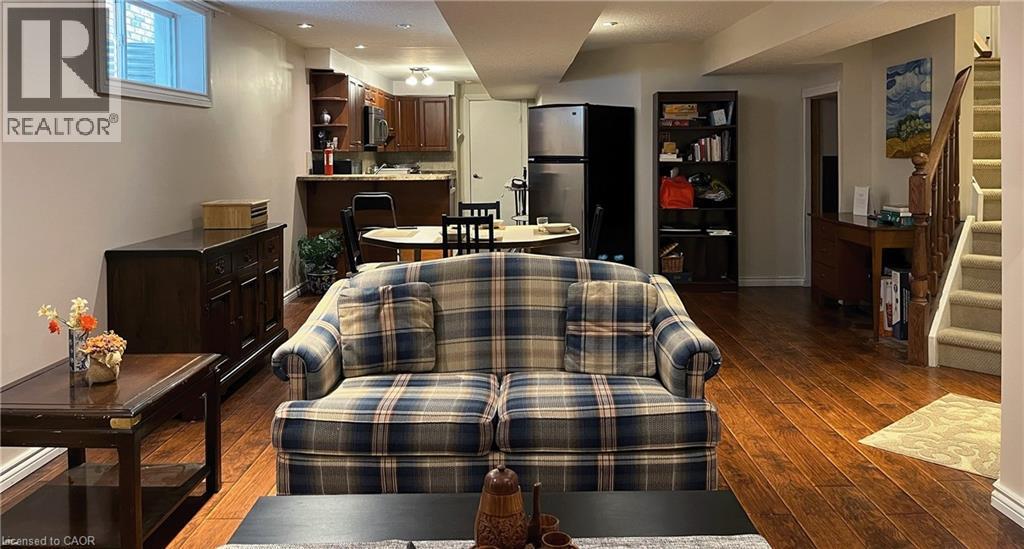Photo 2 of 727 Commonwealth Crescent, Kitchener ON