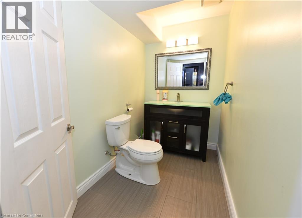 Photo 6 of 260 Bridlewreath Street, Kitchener ON