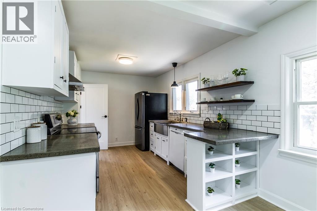 Photo 6 of 250 Cardigan Street, Woodstock ON