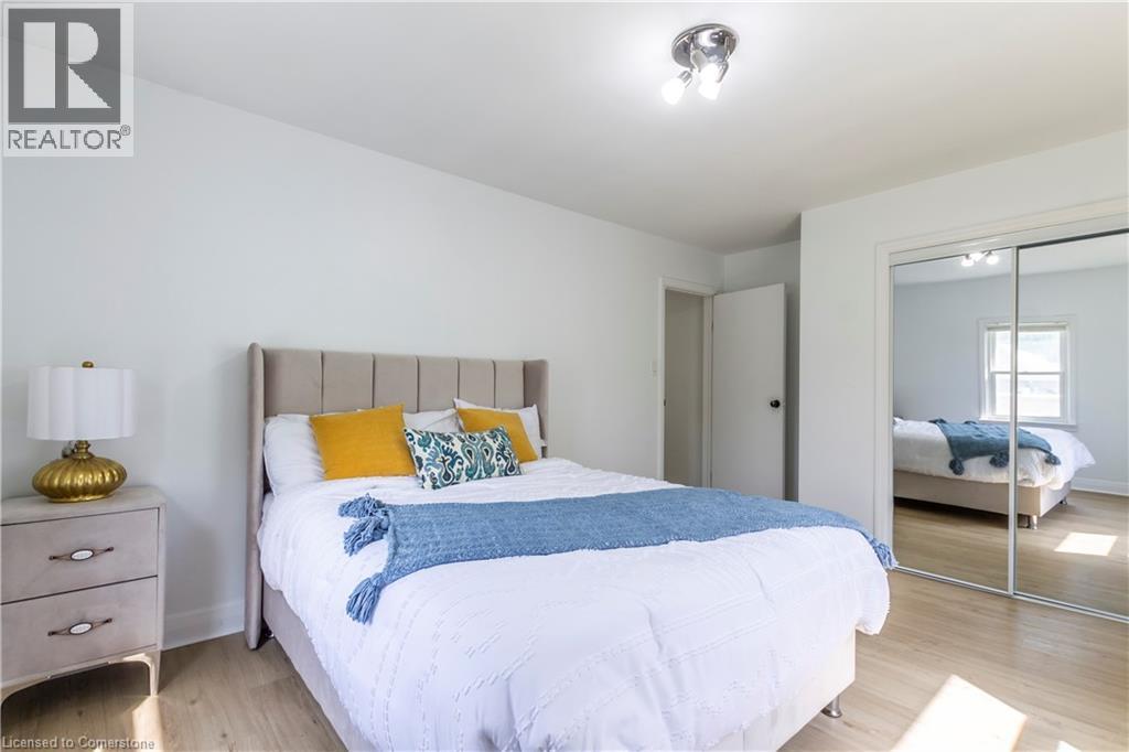 Photo 37 of 250 Cardigan Street, Woodstock ON