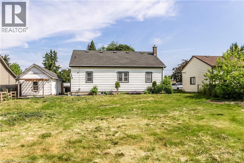 Photo 23 of 250 Cardigan Street, Woodstock ON