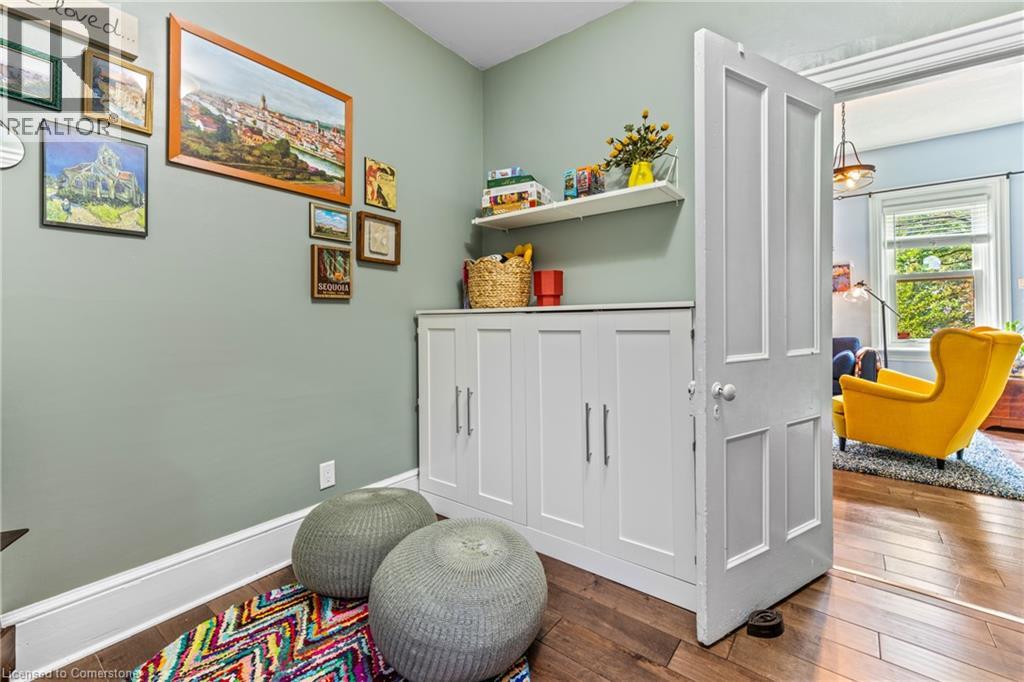 Photo 19 of 5 Metcalfe Street, Cambridge ON