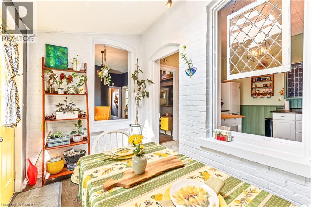 Photo 14 of 5 Metcalfe Street, Cambridge ON