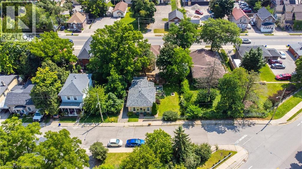 Photo 34 of 5 Metcalfe Street, Cambridge ON
