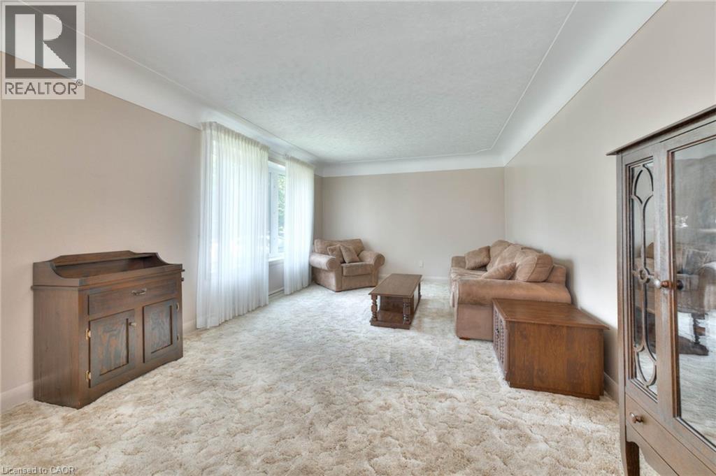 Photo 11 of 147 Clark Avenue, Kitchener ON