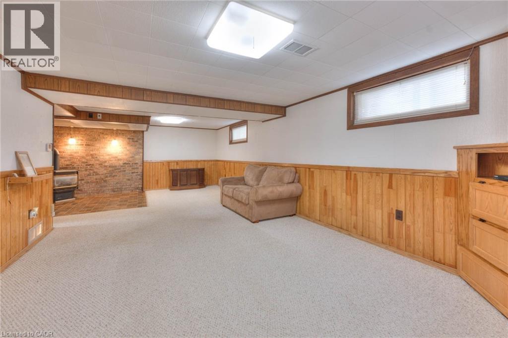 Photo 34 of 147 Clark Avenue, Kitchener ON