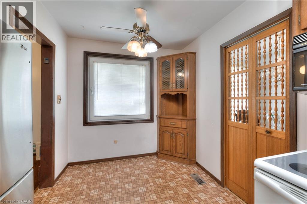Photo 14 of 147 Clark Avenue, Kitchener ON