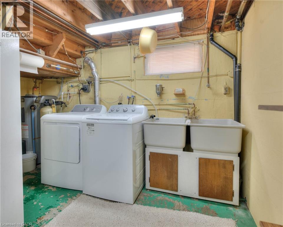 Photo 30 of 147 Clark Avenue, Kitchener ON