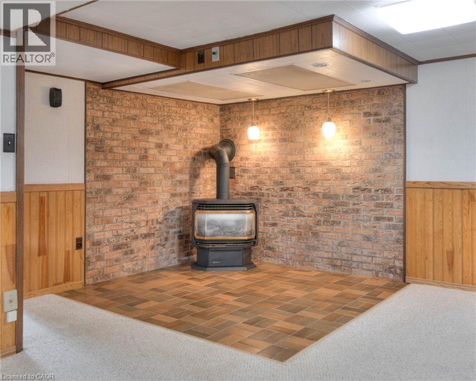 Photo 35 of 147 Clark Avenue, Kitchener ON