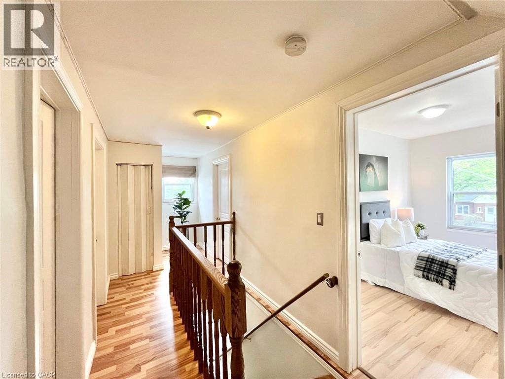 Photo 25 of 305 Patricia Avenue, Kitchener ON